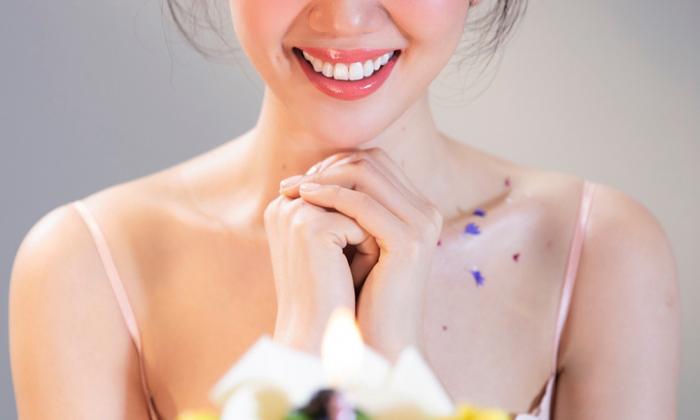 Thúy Ngân đón tuổi 30